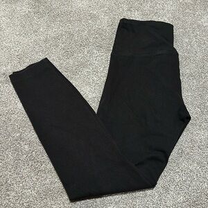 Lysse black lightly textured‎ skinny leggings size small